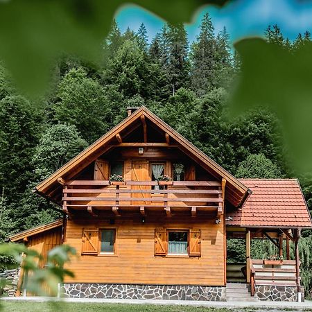 Central Chalet Varsag Exterior foto
